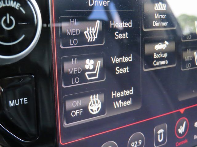 Used 2020 RAM 1500 Laramie image 2