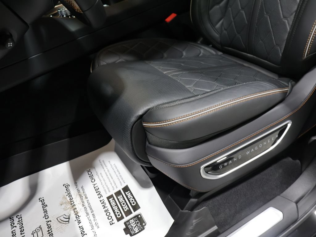 New 2026 Jeep Grand Wagoneer L Summit AWD/4WD image 11