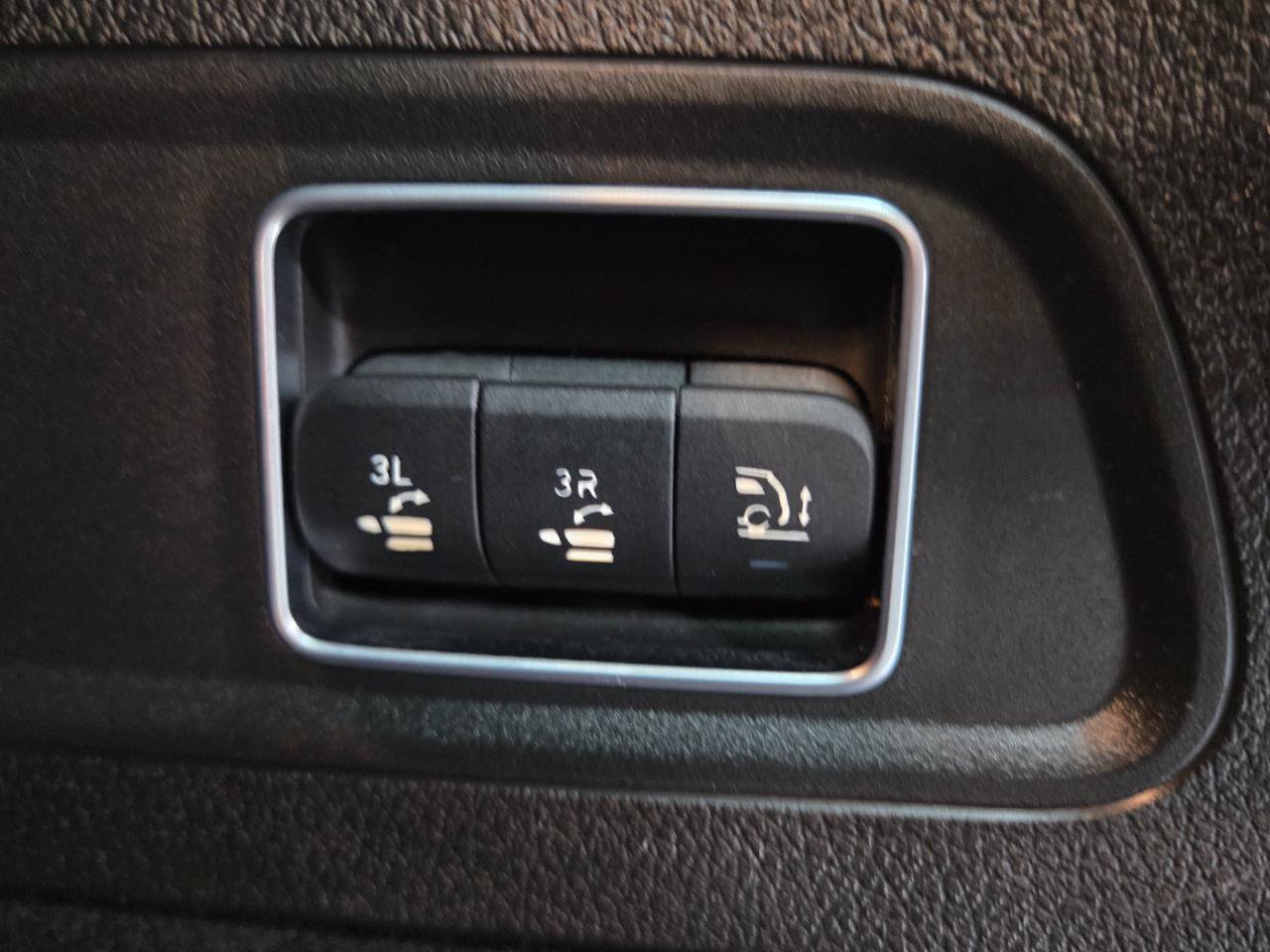 Used 2020 Mercedes-Benz GLS 450 4MATIC image 38