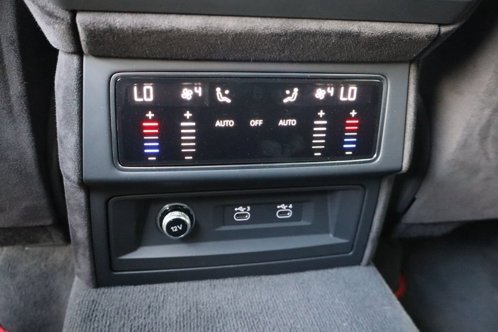 Used 2024 Lamborghini Urus S AWD/4WD image 22