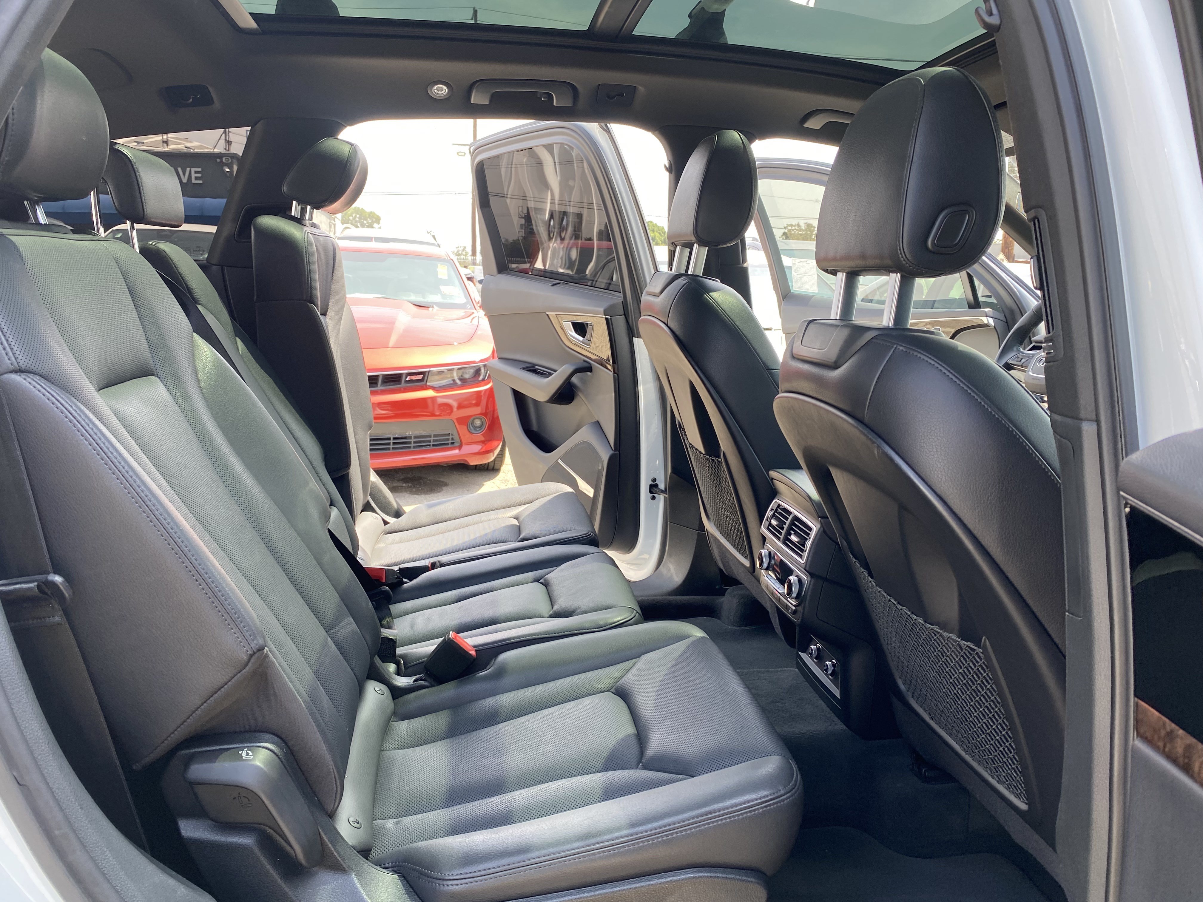 Used 2019 Audi Q7 3.0T Premium Plus w/ Premium Plus Package AWD/4WD image 21