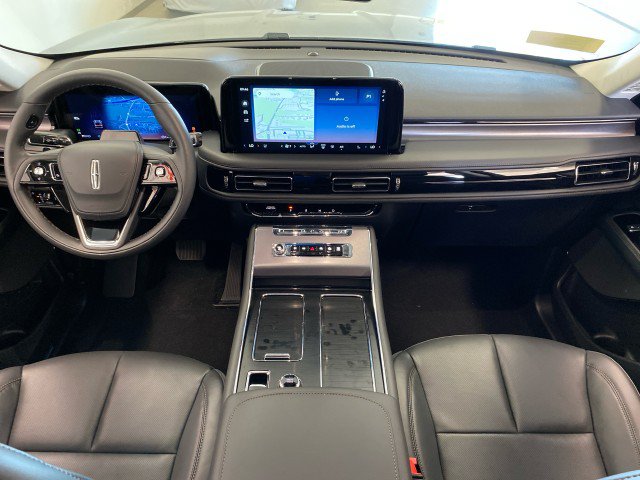 New 2026 Lincoln Aviator AWD image 11