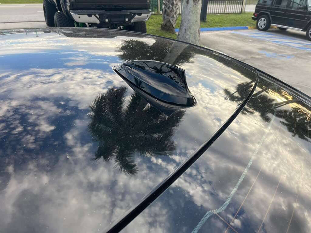 Used 2017 BMW 320i xDrive Sedan image 11