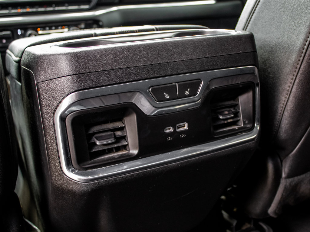 Used 2024 Chevrolet Silverado 2500 High Country w/ High Country Premium Package AWD/4WD image 32