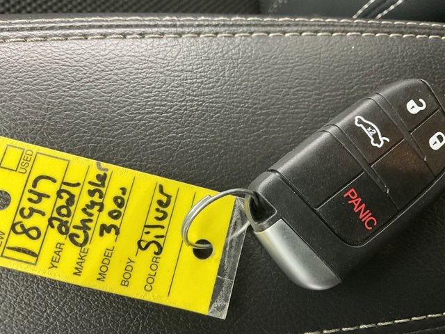 Used 2021 Chrysler 300 Touring w/ Sport Appearance Package image 31