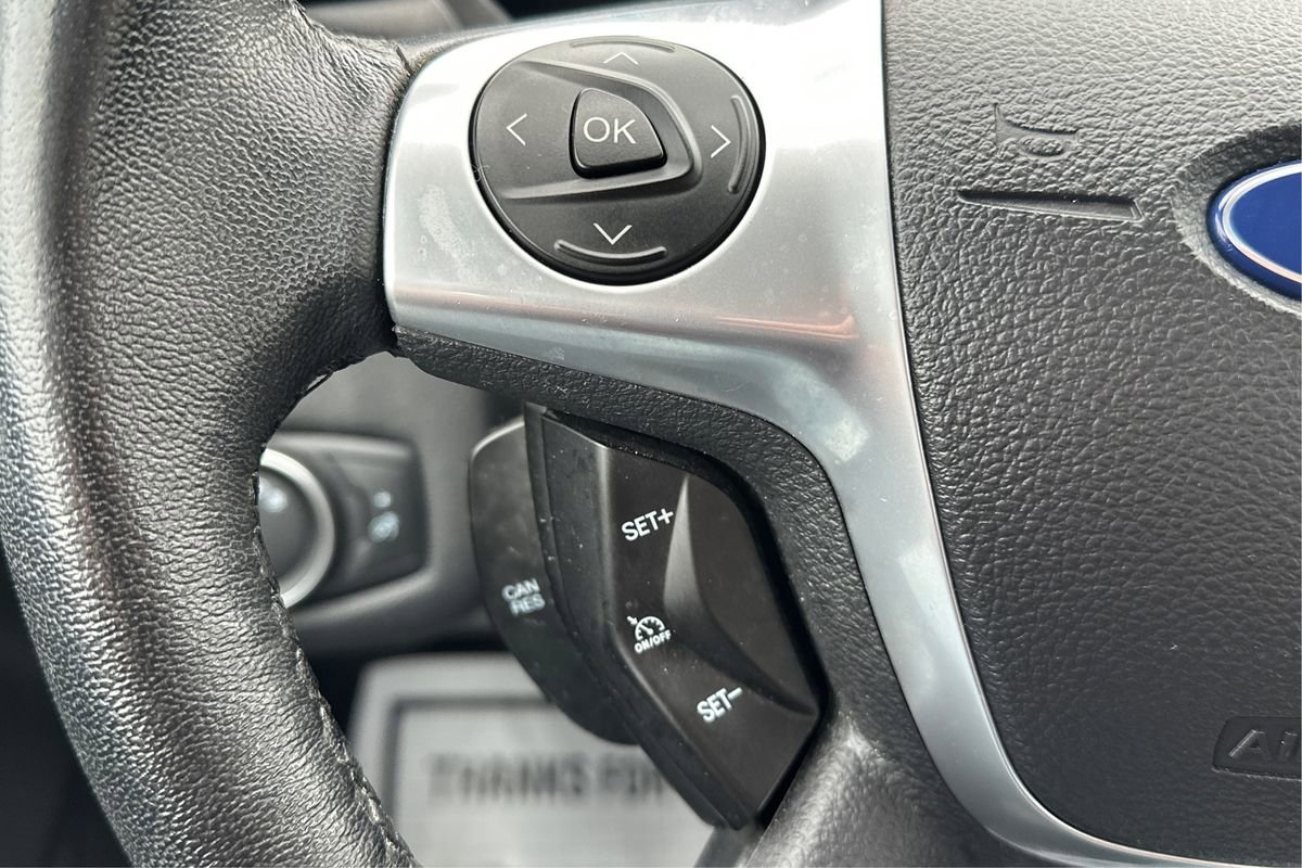 Used 2017 Ford C-MAX Energi SE w/ Equipment Group 401A image 32