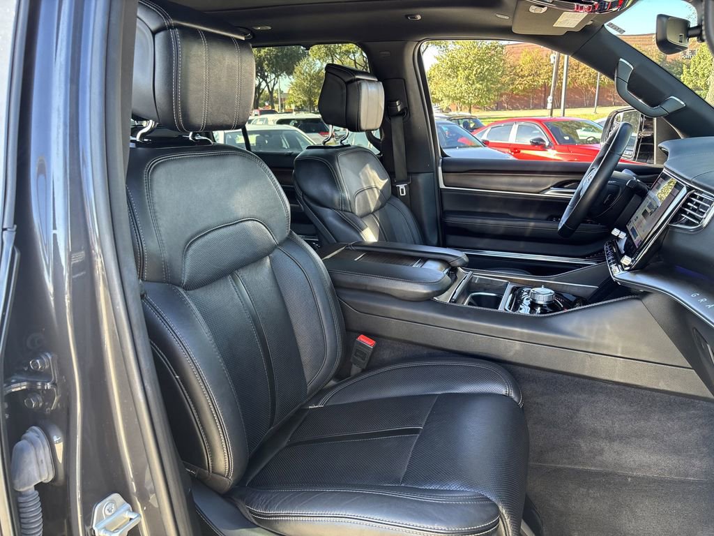 Used 2024 Jeep Grand Wagoneer L 4WD image 24