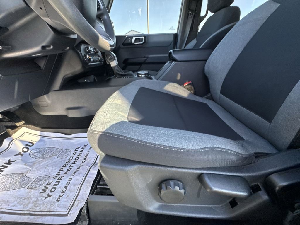Used 2023 Ford Bronco 4-Door AWD/4WD image 12