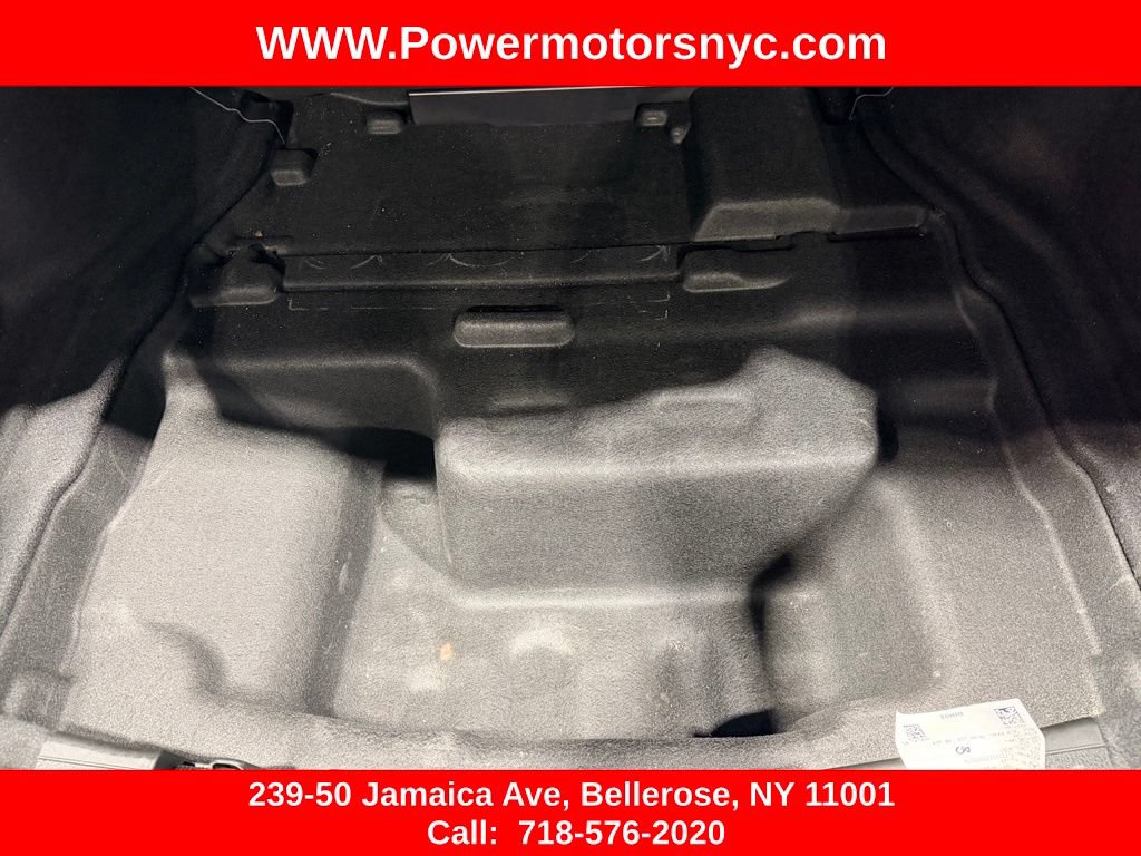 Used 2022 Mercedes-Benz C 300 4MATIC Sedan w/ Pinnacle Trim Package image 15