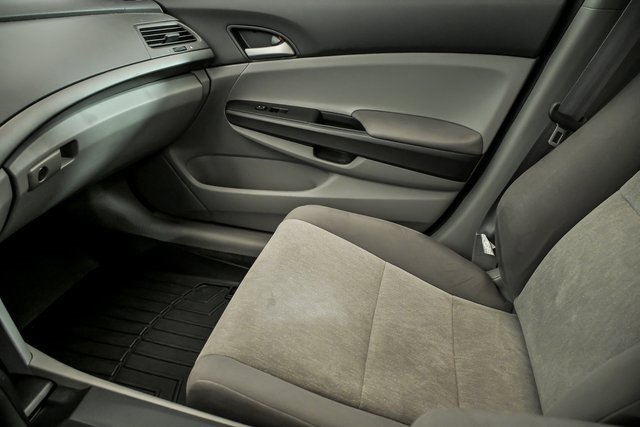Used 2010 Honda Accord LX image 20