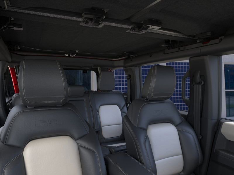 New 2026 Ford Bronco Outer Banks w/ Sasquatch Package image 13