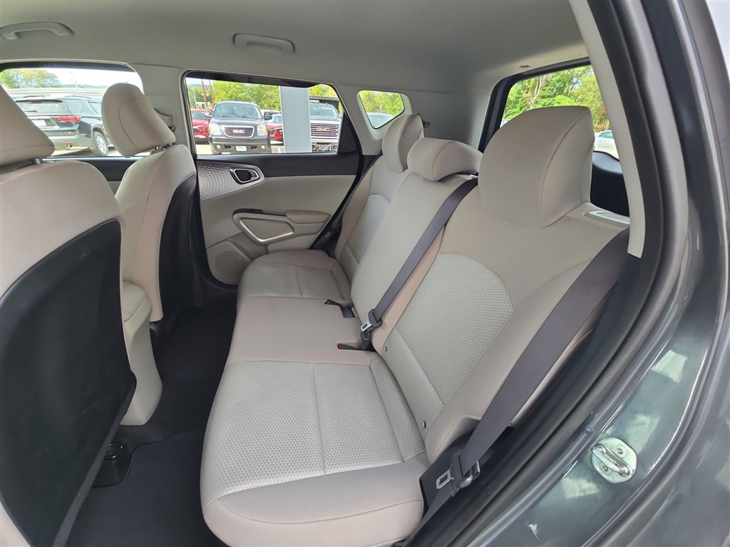 Used 2023 Kia Soul LX w/ LX Technology Package image 22