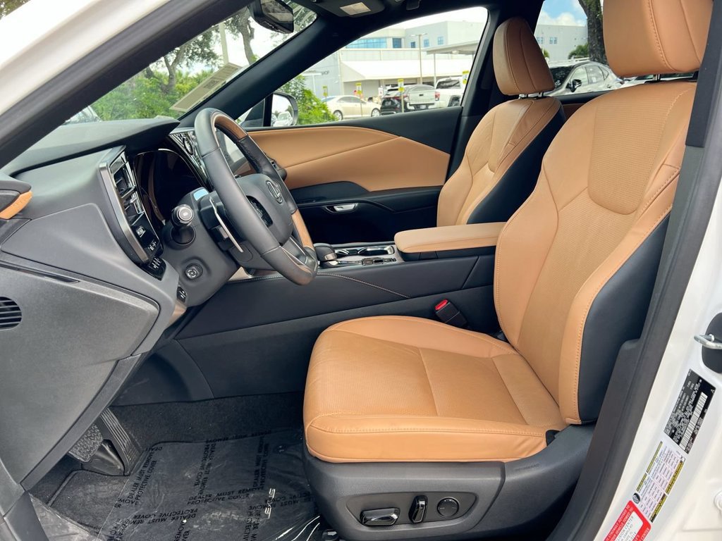 Certified 2024 Lexus RX 350 Premium Plus w/ Convenience Package FWD image 12
