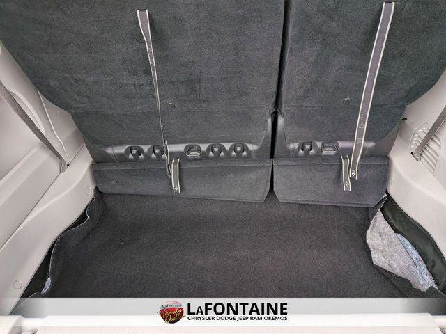 Certified 2024 Chrysler Pacifica Touring-L image 28