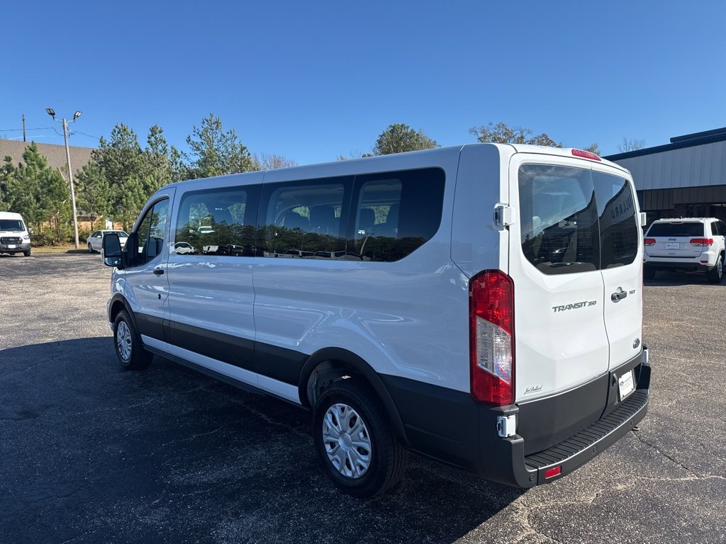 Used 2023 Ford Transit 350 XLT image 17