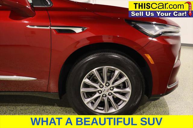 Used 2023 Buick Enclave Essence image 10