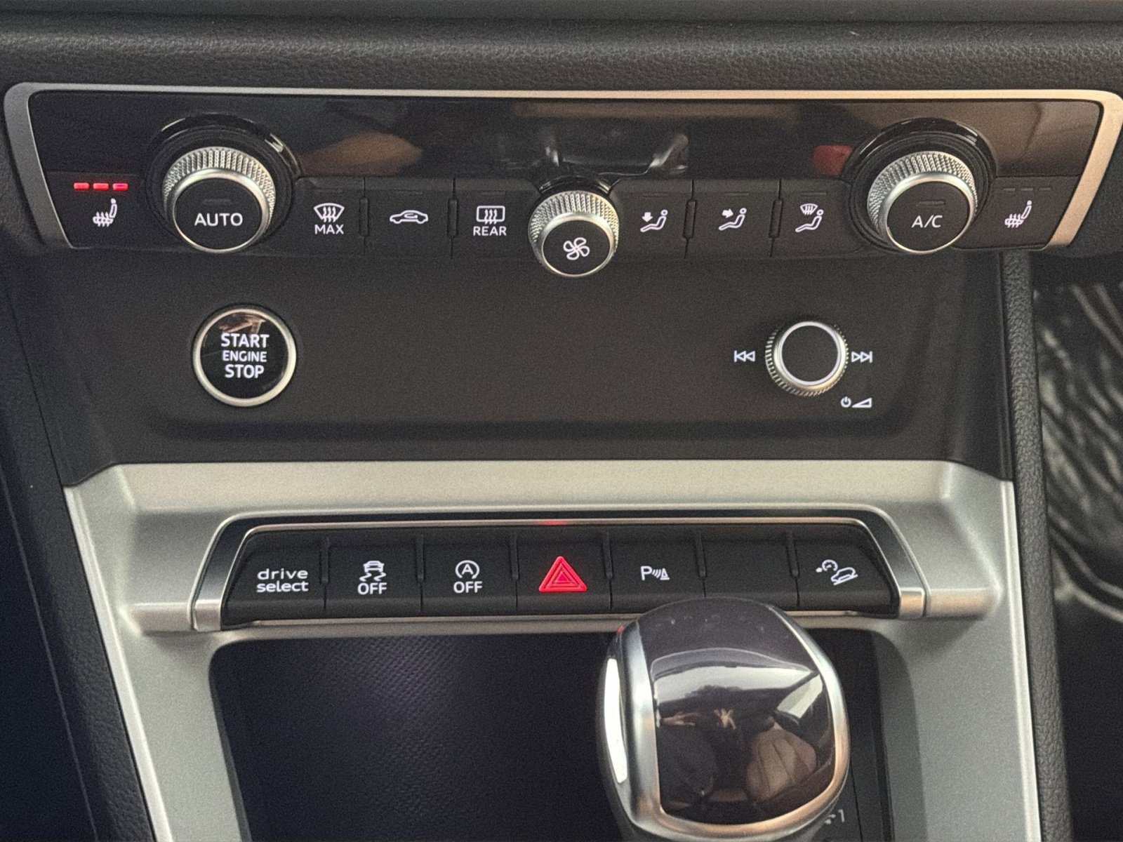 Used 2022 Audi Q3 2.0T Premium w/ Convenience Package image 20