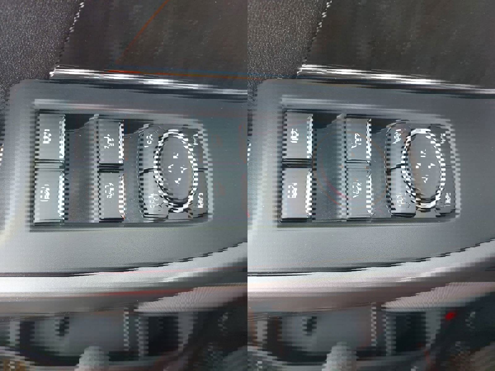 Used 2023 Ford F150 Lightning Lariat AWD/4WD image 30