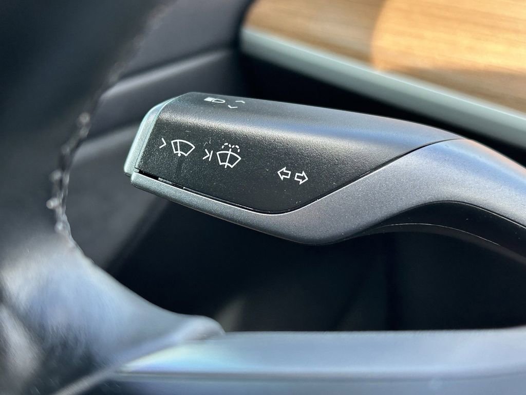 Used 2019 Tesla Model 3 Long Range image 27