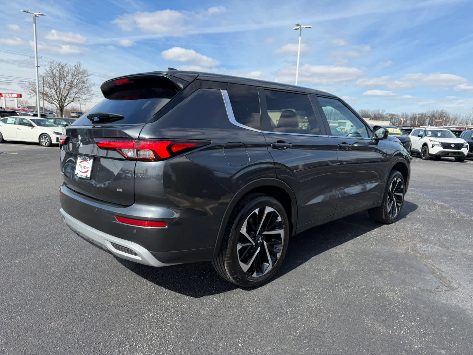 Used 2024 Mitsubishi Outlander SE AWD/4WD image 8