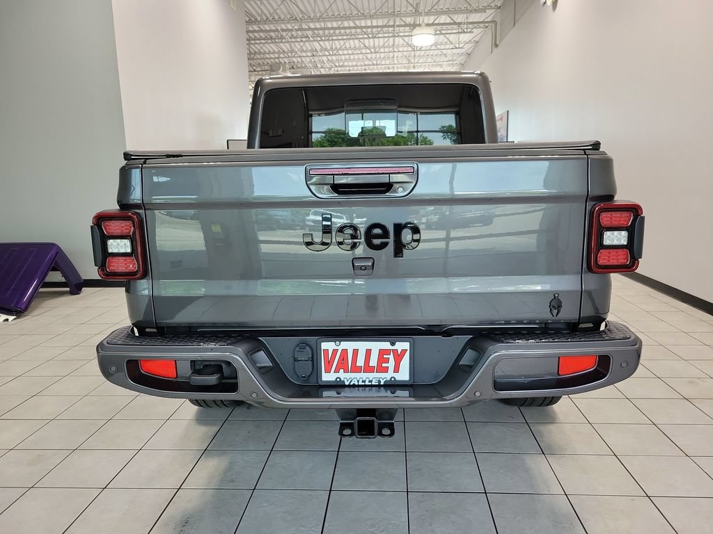 Used 2021 Jeep Gladiator Overland AWD/4WD image 10