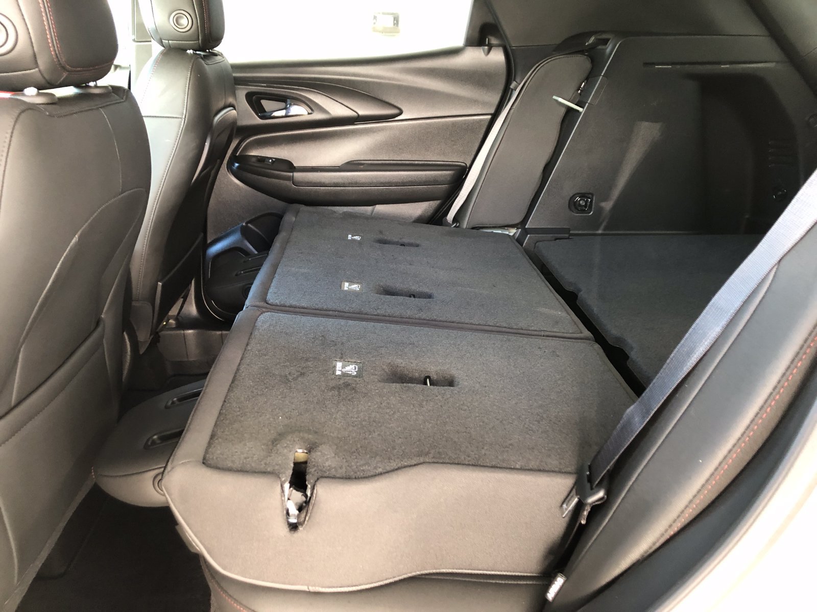 Used 2024 Chevrolet TrailBlazer RS w/ Convenience Package FWD image 11