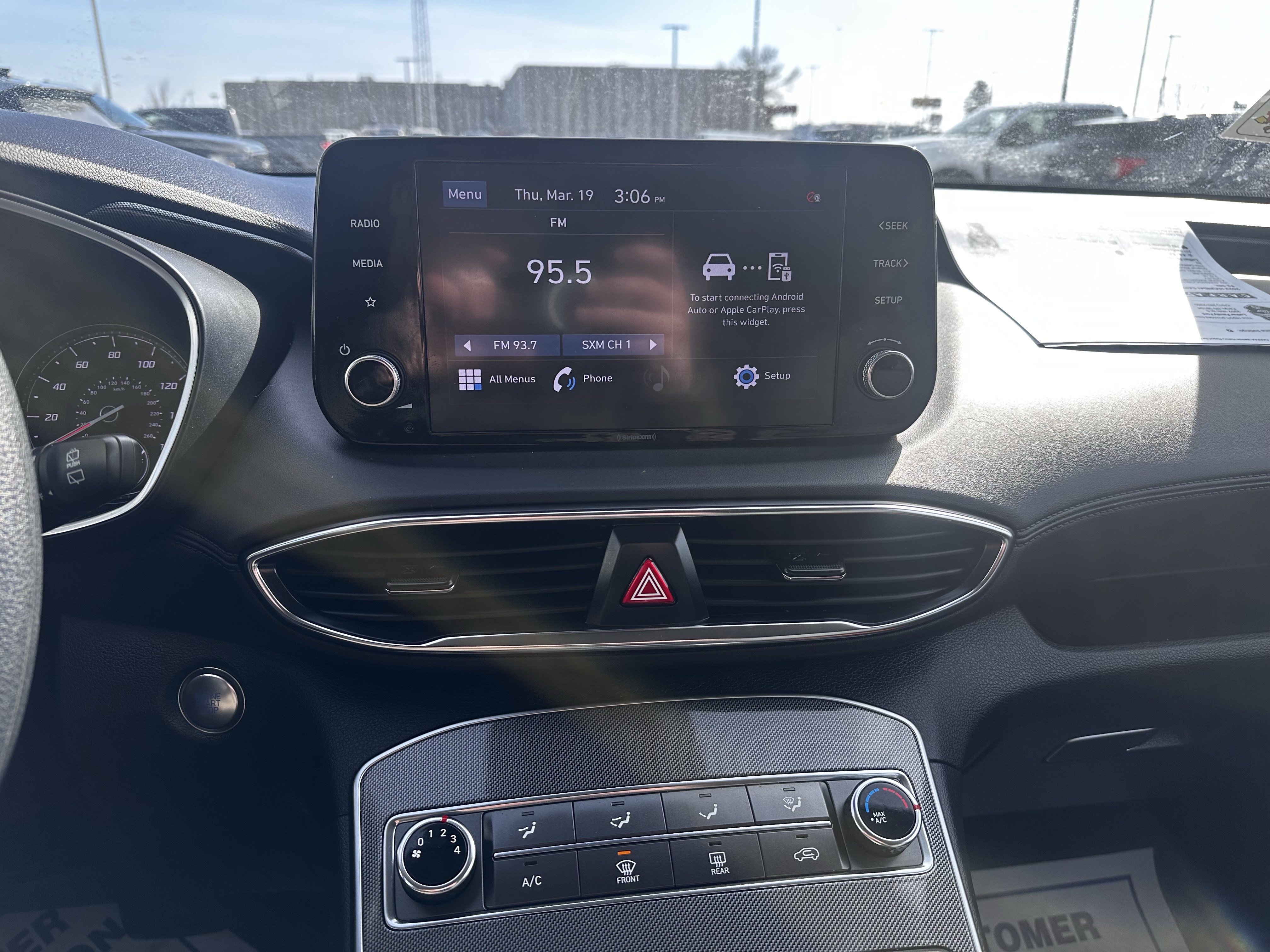 Used 2022 Hyundai Santa Fe SEL image 16