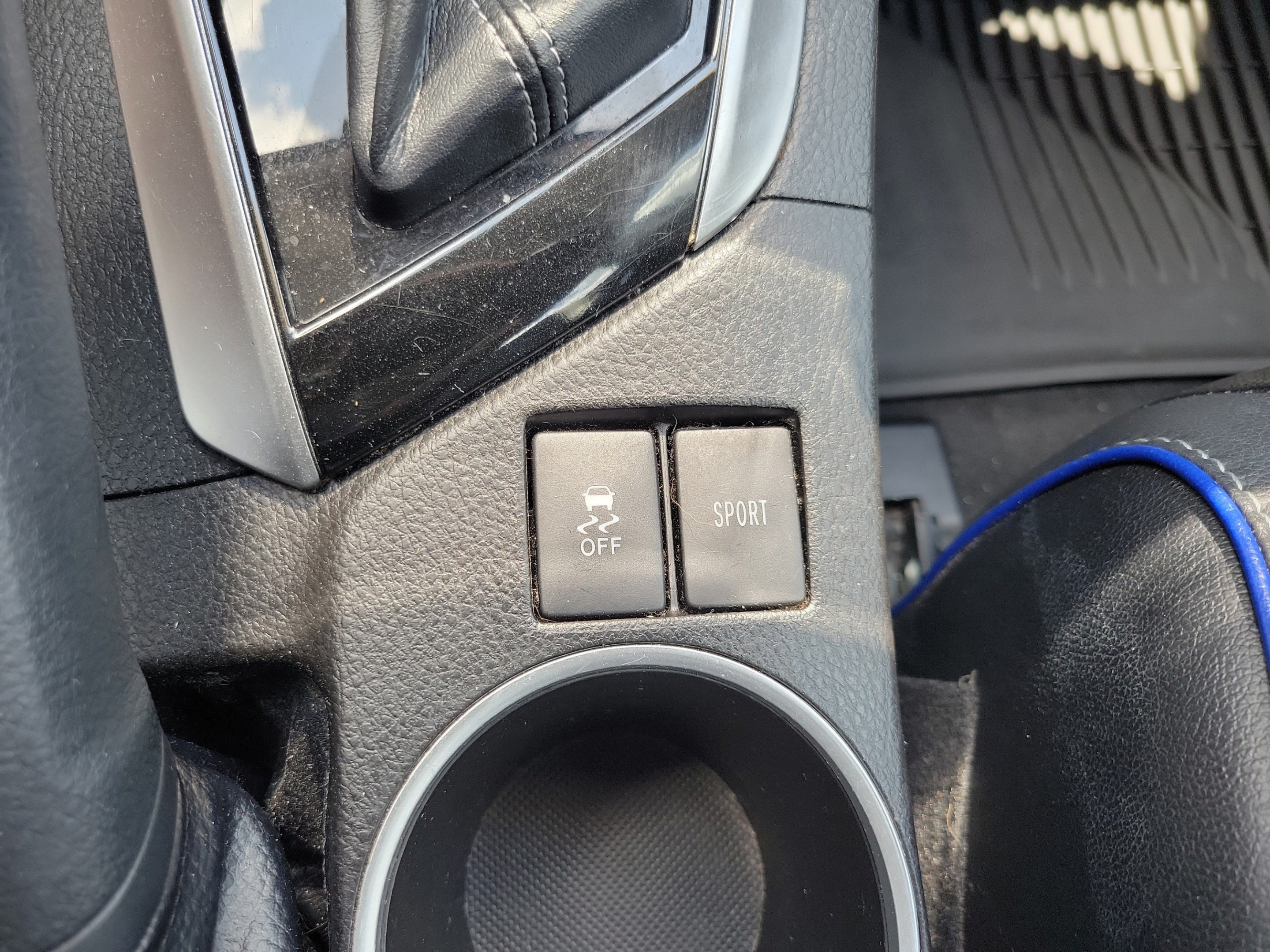 Used 2018 Toyota Corolla SE FWD image 30