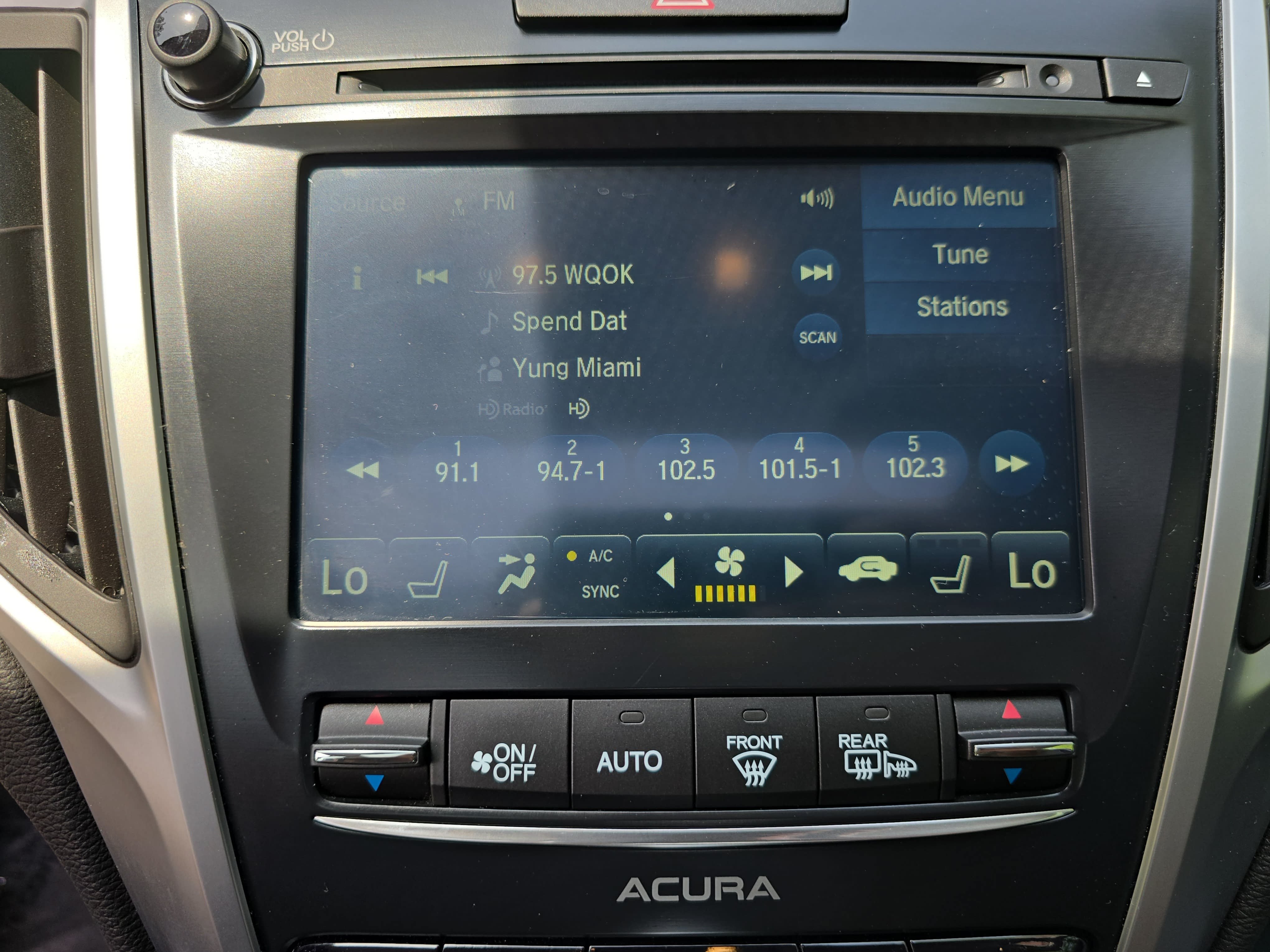 Used 2018 Acura TLX w/ Technology Package FWD image 25