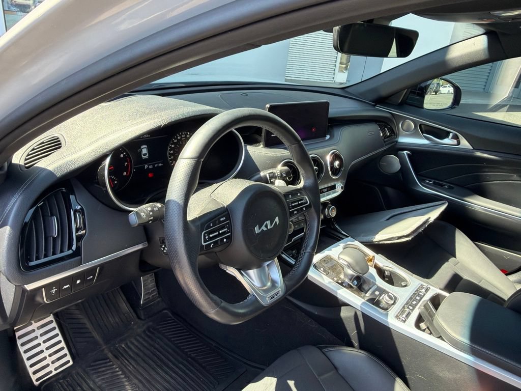Used 2023 Kia Stinger GT2 AWD/4WD image 6