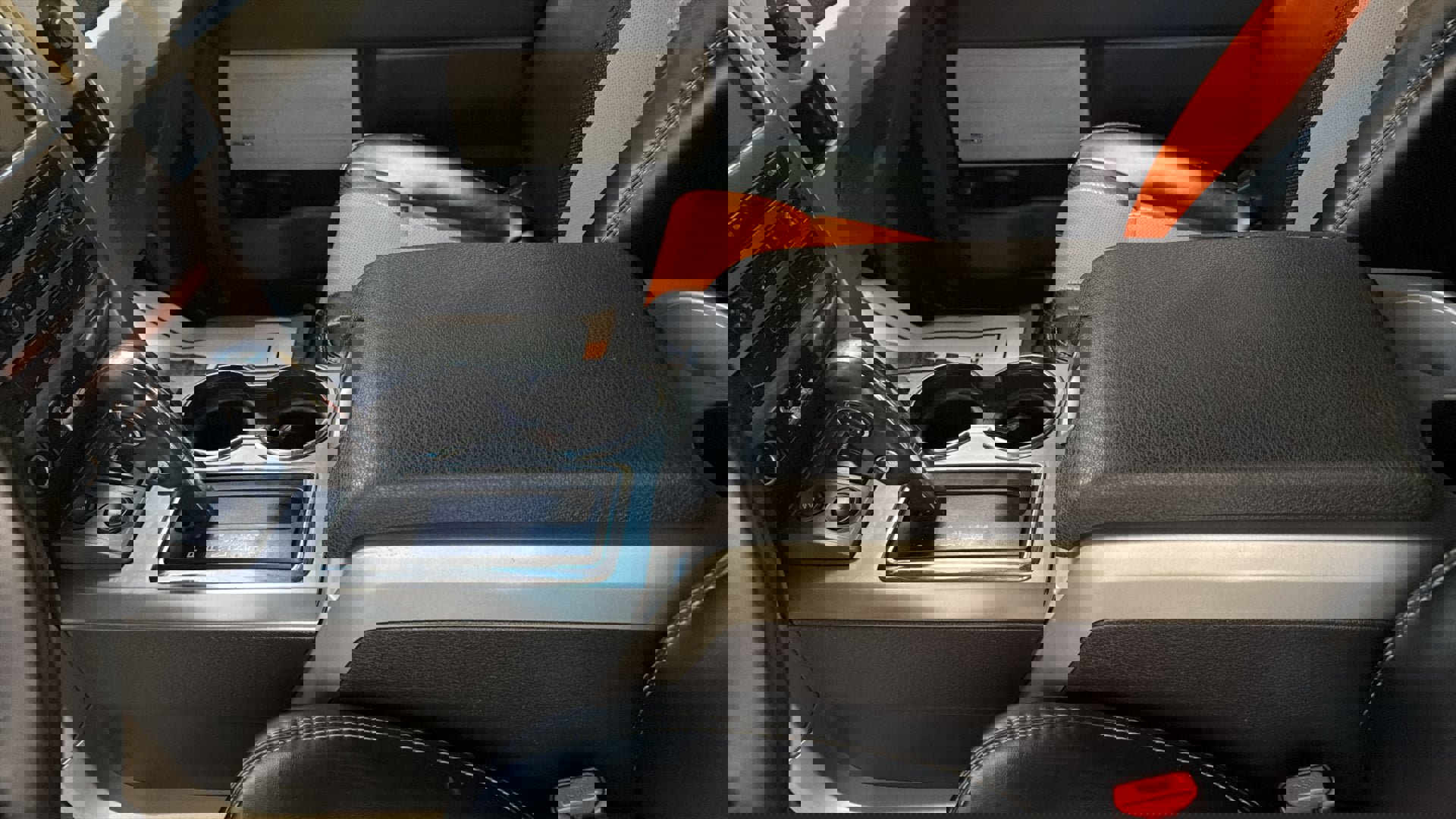 Used 2012 Ford F150 Raptor w/ Raptor Luxury Pkg image 25