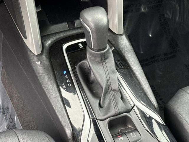 Used 2025 Toyota Corolla Cross XLE image 22