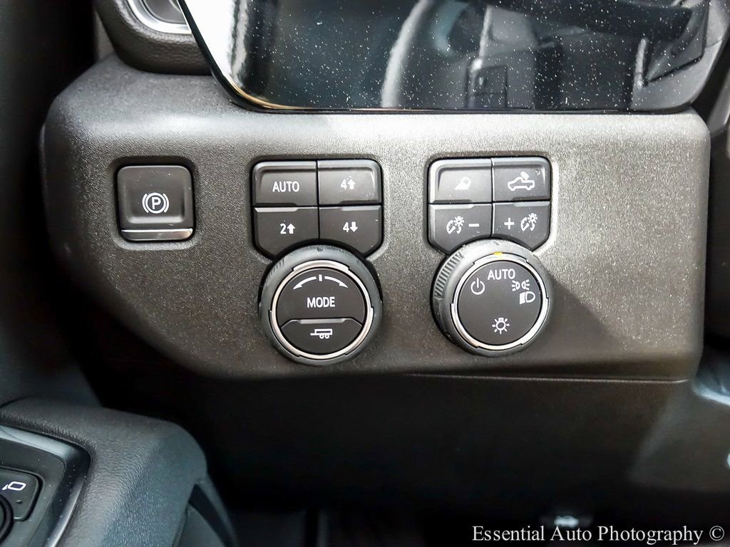 Certified 2026 Chevrolet Silverado 1500 LT image 21