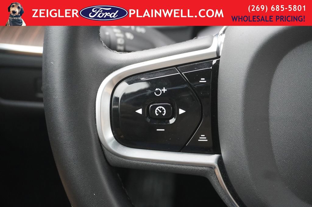 Used 2023 Volvo XC60 B5 Ultimate image 26