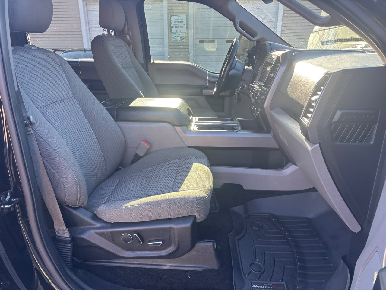 Used 2018 Ford F150 XLT w/ Equipment Group 302A Luxury image 13