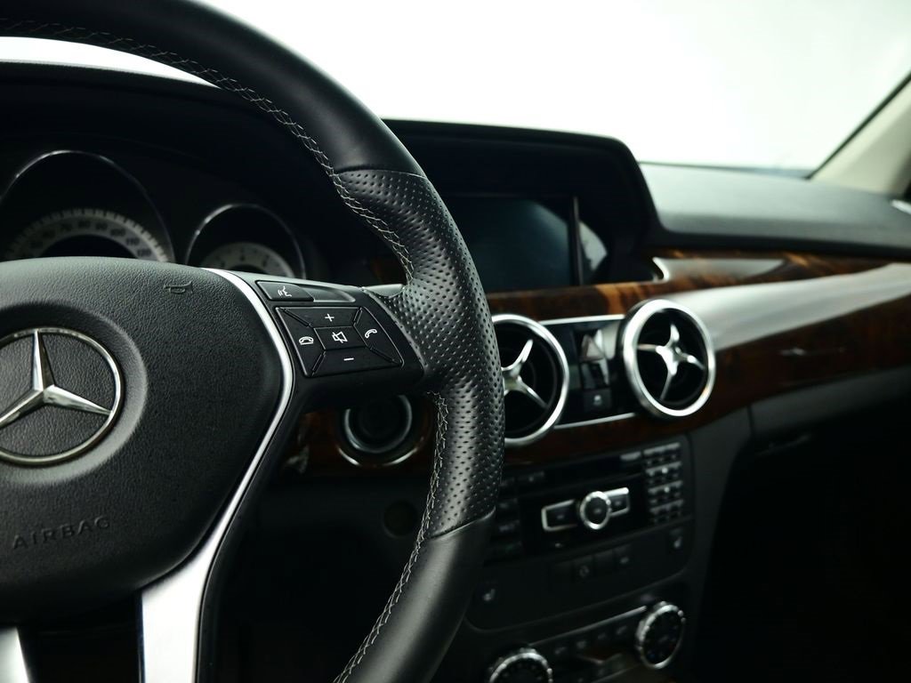 Used 2015 Mercedes-Benz GLK 350 4MATIC image 20