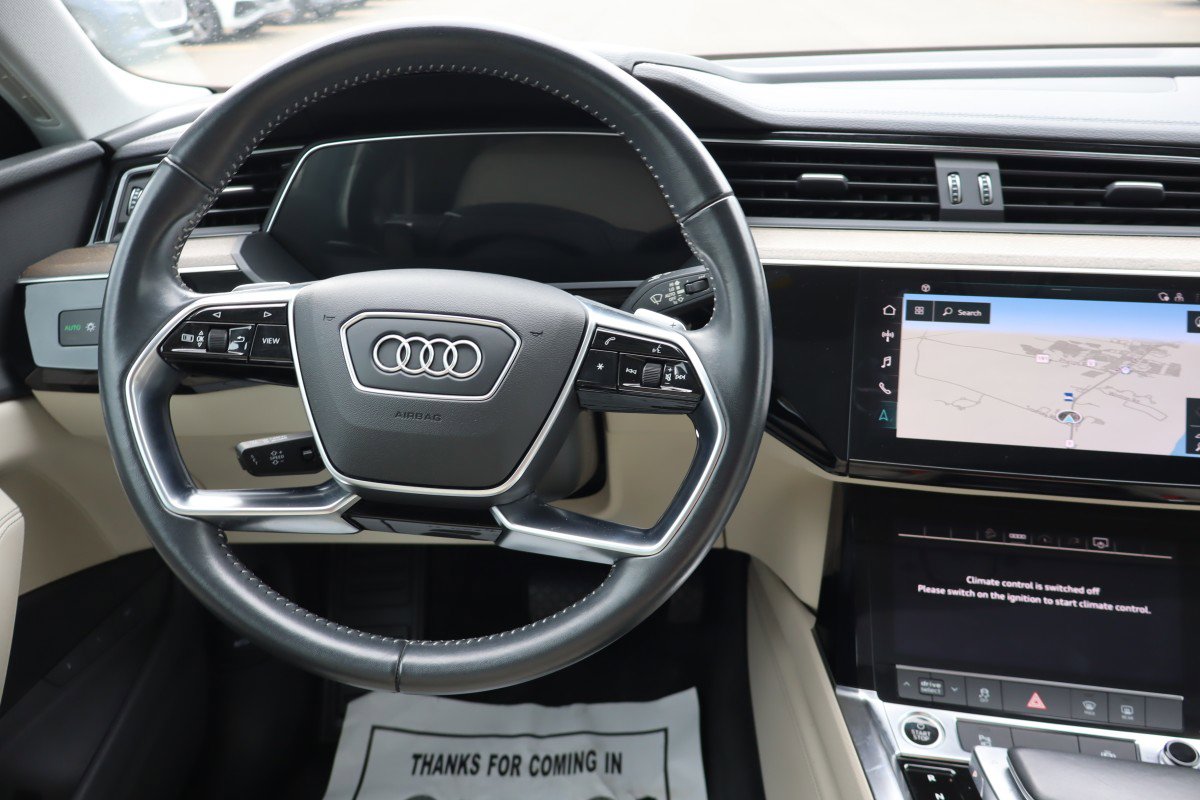 Used 2021 Audi e-tron Premium w/ Convenience Plus Package image 10