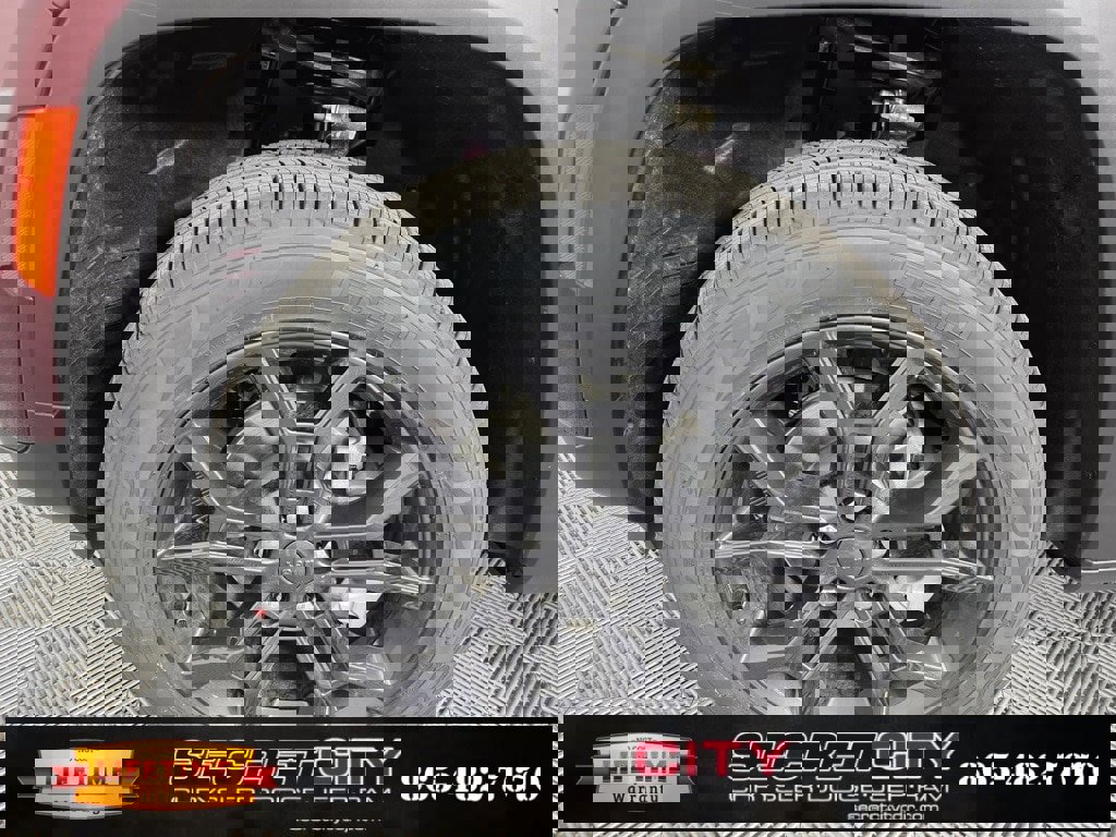 New 2025 Jeep Grand Cherokee Limited image 9