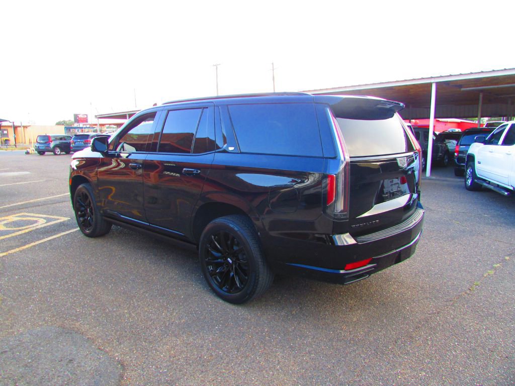 Used 2021 Cadillac Escalade Sport Platinum w/ LPO, ONYX Package image 10