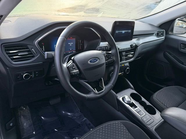 Used 2023 Ford Escape Active image 11