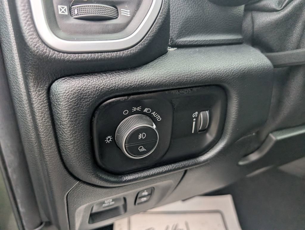 Used 2021 RAM 1500 Big Horn image 16