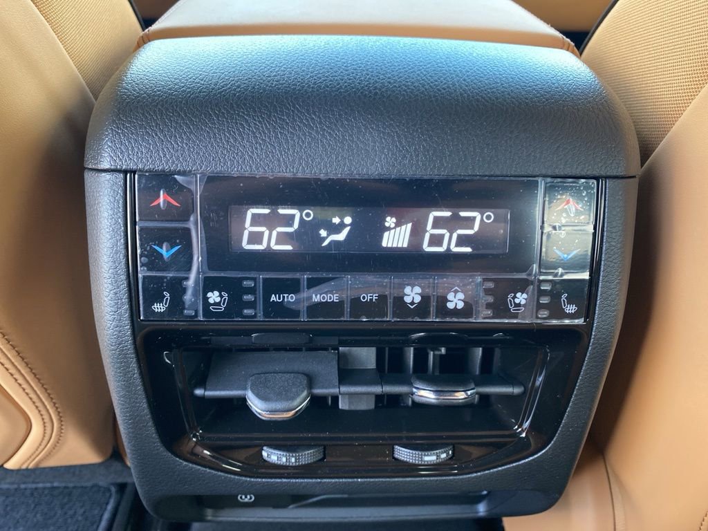 New 2026 Jeep Grand Cherokee Summit AWD/4WD image 39