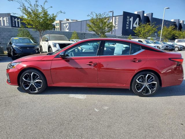 Certified 2024 Nissan Altima 2.5 SR image 7