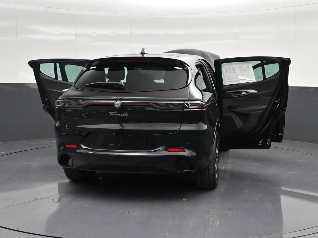 Used 2025 Alfa Romeo Tonale AWD/4WD image 41