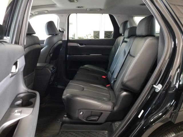 Used 2022 Hyundai Palisade SEL w/ 8P Bench Seat Package AWD/4WD image 13