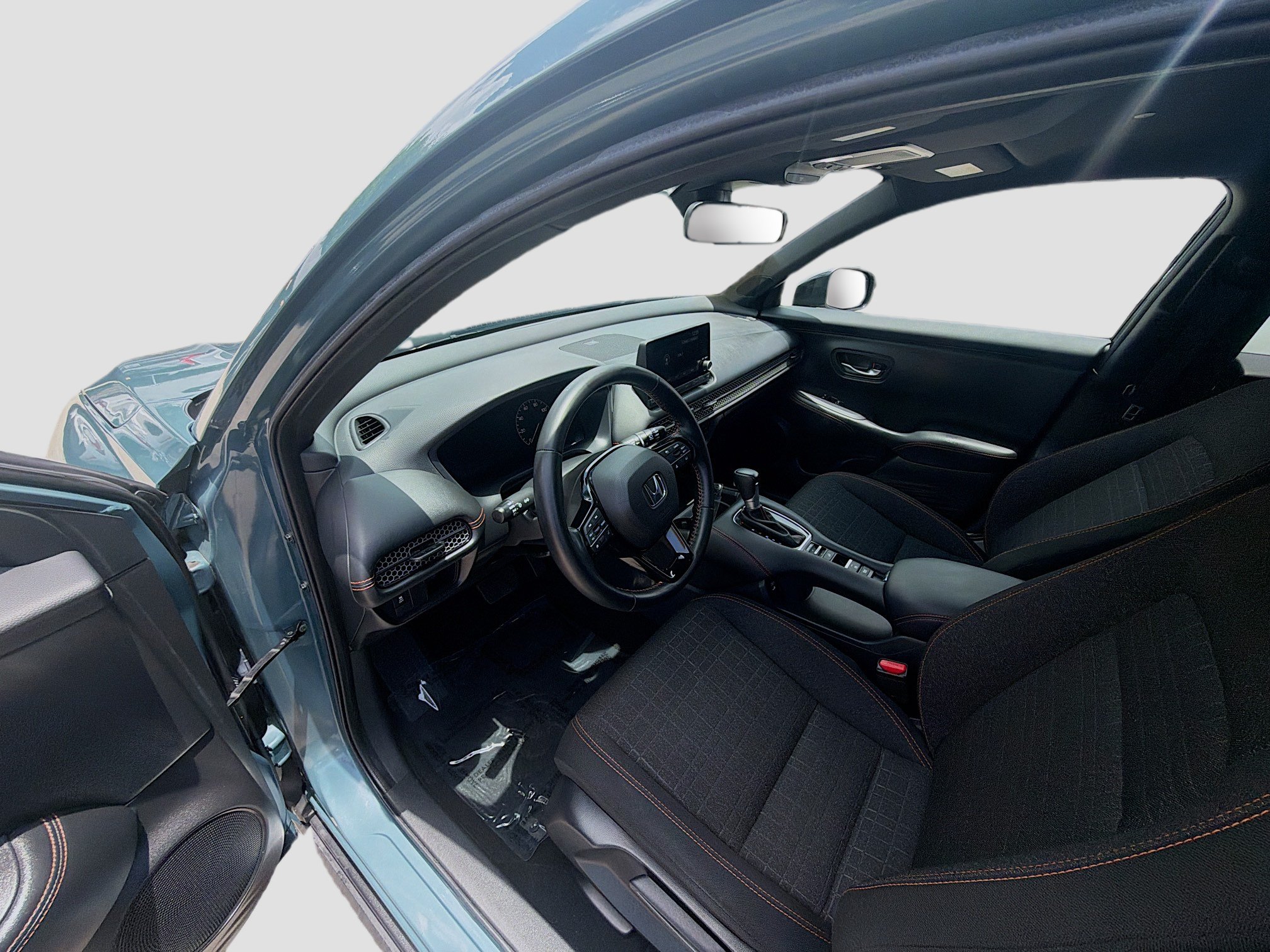 Certified 2025 Honda HR-V Sport image 9