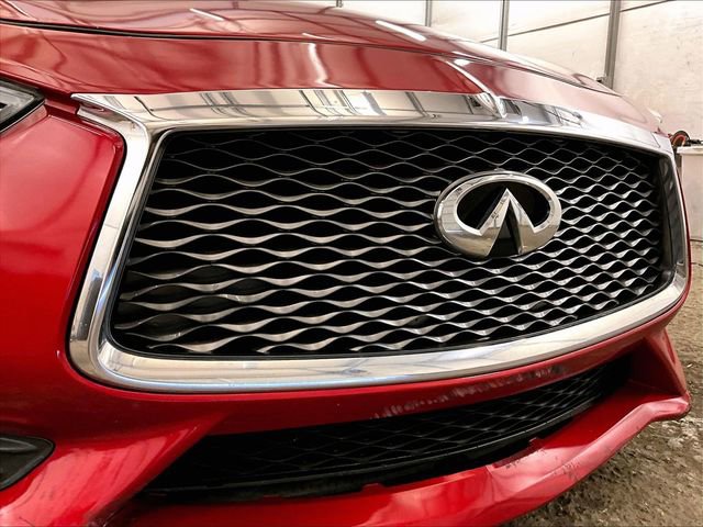 Used 2018 INFINITI Q60 Red Sport 400 w/ Sensory Package 3.0T Sport AWD/4WD image 29