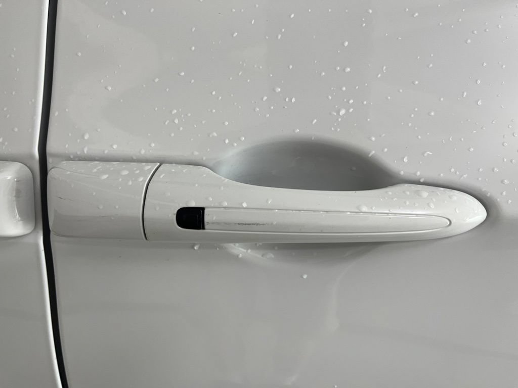 Used 2024 Chrysler Pacifica Touring-L FWD image 39