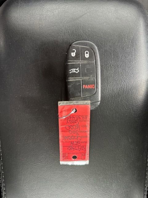 Used 2014 Chrysler 300 RWD image 32