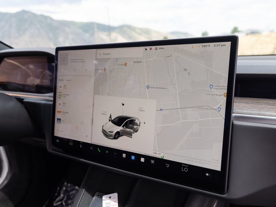 Used 2021 Tesla Model S Plaid AWD/4WD image 24